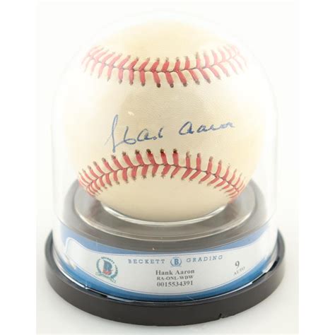 Hank Aaron Signed Onl Baseball With High Quality Display Case Bgs