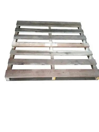 Rectangular Two Way Soft Wood Pallet For Shipping Capacity Kg At