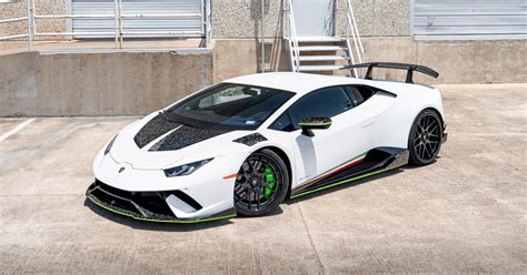 lamborghini huracan lp  performante