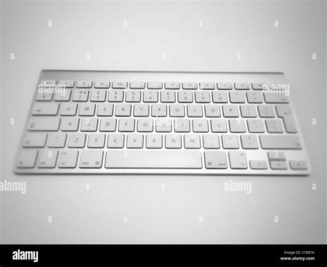 Apple wireless keyboard Stock Photo - Alamy