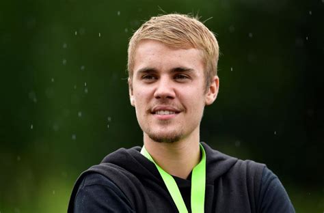 Justin Bieber Is Reportedly "Receiving Treatment" For Depression