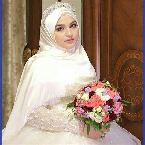 Wedding Dress Simple Hijab