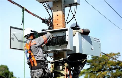 Amazonas Energia deixa moradores sem internet em Manaus após troca de