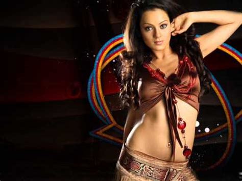 Hot Sexy Nindy Kaur Bikini Pics