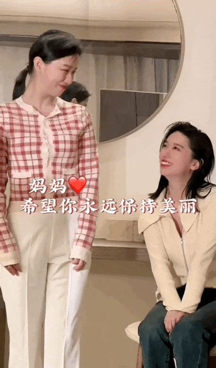 90后女主持成模仿界顶流一个人盘活整个娱乐圈组图 娱乐新闻 温哥华天空 Vansky