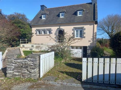 Maisons 5 pièces à vendre Saint Nicolas du Pelem 22480 19 annonces