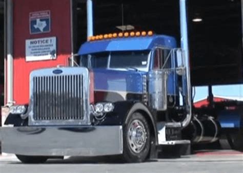 VIDEO: Custom Peterbilt 379 Day Cab