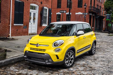 Fiat 500L Pop 2017 - International Price & Overview