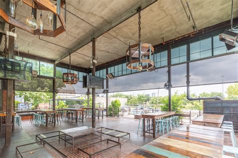 Episode #255 Outdoor Dining Spaces are the New Opportunity!