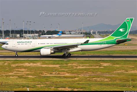 YI AQY Iraqi Airways Airbus A330 202 Photo By Fang Xiaoyu ID 1316502