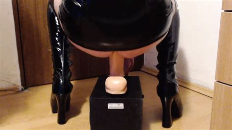 Latex Addict Crossdresser Playing With Bwc Dildo Old Video Gay Amateur Amateur Porn Xhamster