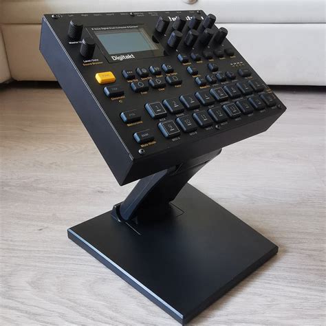 Turning Metal Stand For Elektron Digitakt Digitone Syntakt Analog