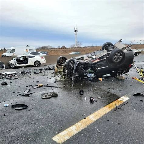 55 Year Old Man Dies In Three Vehicle Crash On 401 In Pickering Insauga