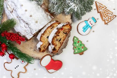 Premium Photo Christmas Stollen And Gingerbread