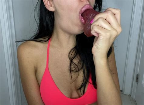 Please Fuck My Throat Daily Scrolller