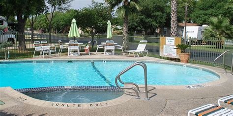 Travelers World Carefree Rv Resort San Antonio Tx