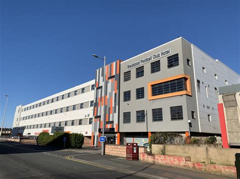 Retail managers explain the layout of argos blackpool blackpool 33