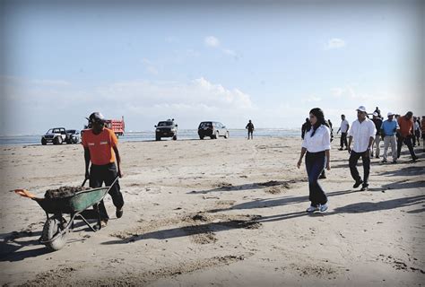 Buena Afluencia En Playa Costa Azul De Matamoros Grupo Milenio