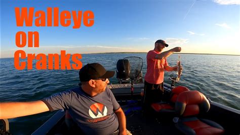 An Hour Of Late Evening Walleye Fishing With Crankbaits On Lake