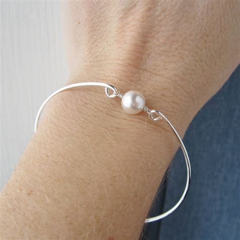 Single Pearl Bangle Bracelet Custom Color Pearl Bracelet - Etsy