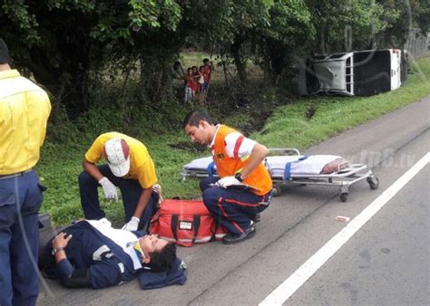 Accidentes de tránsito dejan cuantiosos daños materiales en la