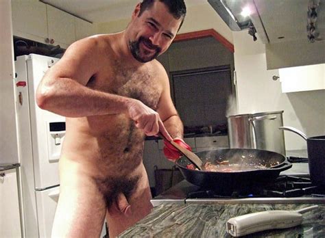 Bear Daddy Nude In Kitchen Nude Pics Pantiesless