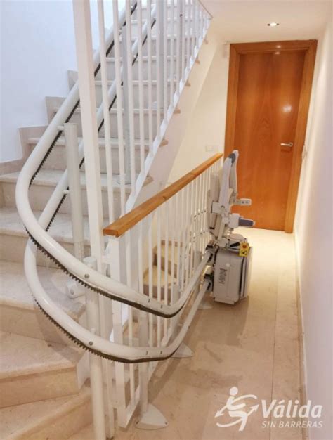 Instalaci N De Una Silla Salvaescaleras Socius En Casa Particular De