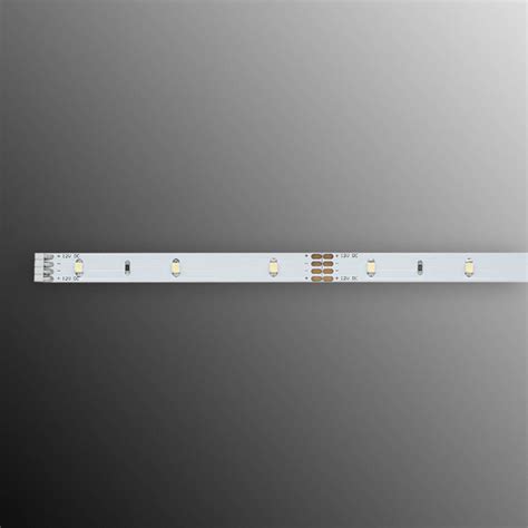 Der warmweiß leuchtende LED Stripe Function YourLED mit einer Länge von