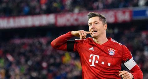 Claudio Pizarro el gol de Lewandowski con el que quedó a un tanto de