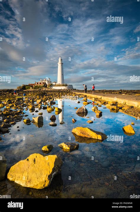 St. Marys lighthouse at Whitley Bay Stock Photo - Alamy