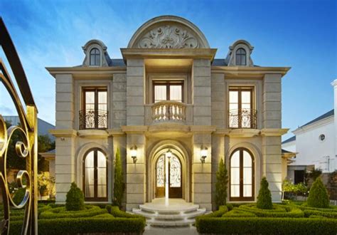 Ciri-ciri Rumah Klasik Eropa yang Perlu Anda Ketahui - Blog ruparupa