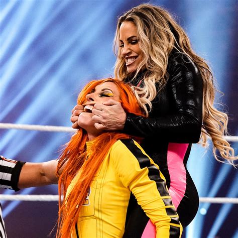 Becky Lynch Vs Trish Stratus Wwe Night Of Champions May