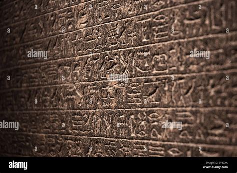 Eygpt Hieroglyphics Hi Res Stock Photography And Images Alamy