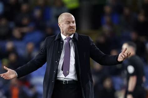 Everton Fans Send Message To Sean Dyche After Complete Mess In