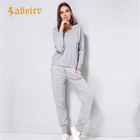 2018 Women Autumn Winter Cashmere Knitted Warm Suit Casual V Neck