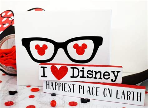 16 Magical Disney Cricut Projects For Your Next Disney Vacation