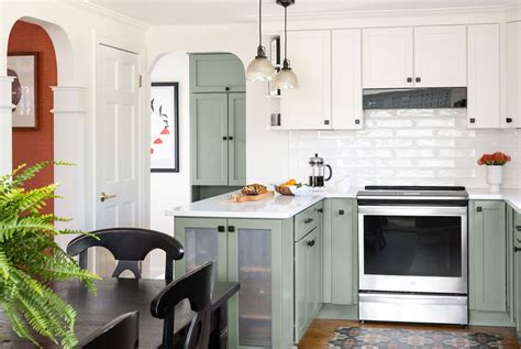 18 Kitchens With Sage Green Cabinets You'll Want to Copy | Sage green ...