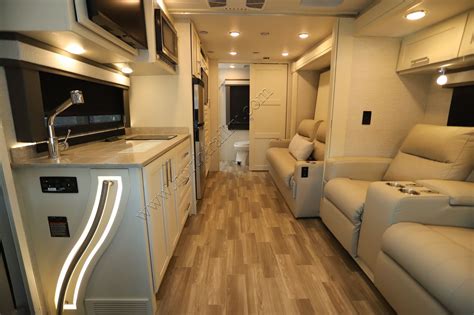 2023 Tiffin Motor Homes Wayfarer 25rw 14499 1