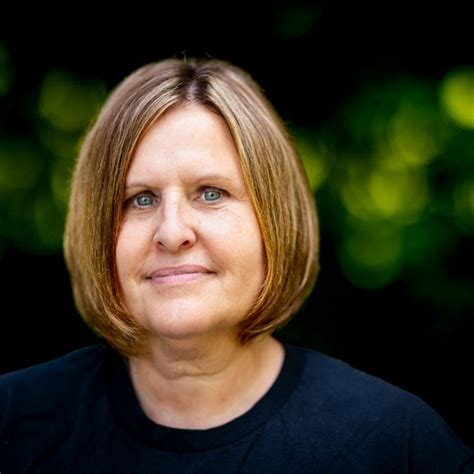 Aaliyah Scores First Adult R&B Chart-Topper More Than 20 Years After