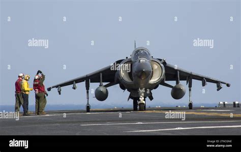 Uss Bonhomme Richard Flight Operations Stock Photo Alamy