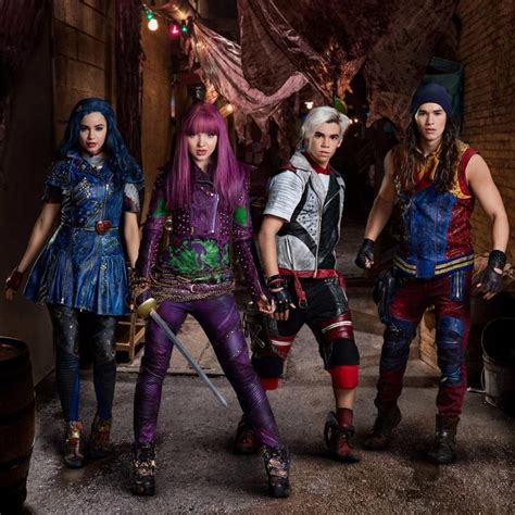 Evie Mal Carlos Et Jay Disney Descendants Descendants 2 Decendants