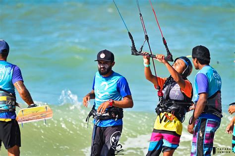 Projeto Kitesurf Integra Transforma Vidas Na Praia Do Cumbuco Por