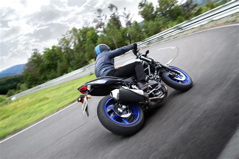 אופנוע כביש סוזוקי SV 650 ABS | מהיר תגובה ואמין | עופר אבניר