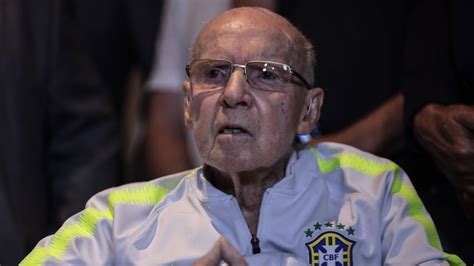 Brazilian Soccer Legend Mario Zagallo, Four-Time World Cup Champion ...