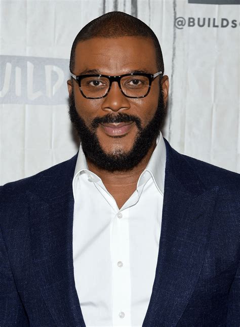 Tyler Perry Net Worth, Age, Height, Weight, Spouse, Hot Assets