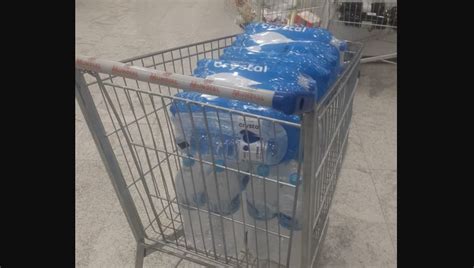 Moradores de Niterói procuram supermercados para garantir estoque de