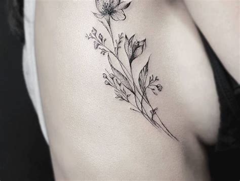 Pracht wie keine andere über 90 verblüffende Blumen Tattoo Ideen für