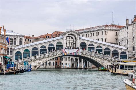 Rialto Bridge: 15 Facts About the Oldest Bridge on the Grand Canal