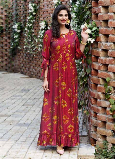 Gown Style Party Wear Kurtis Size L Xl Xxl At Rs 1035 In Surat Id