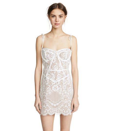 What to Wear to Every Kind of Bachelorette Party Weekend | Who What Wear